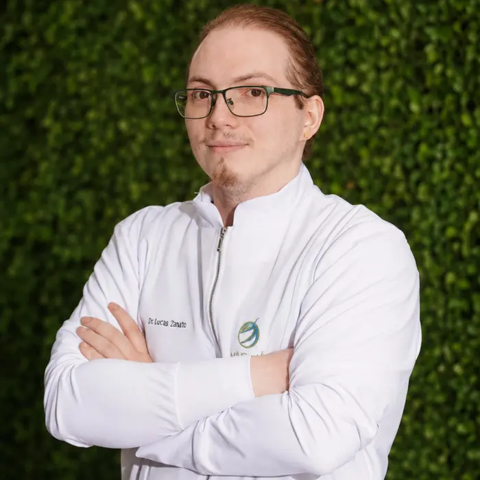Dr. Lucas Zanuto